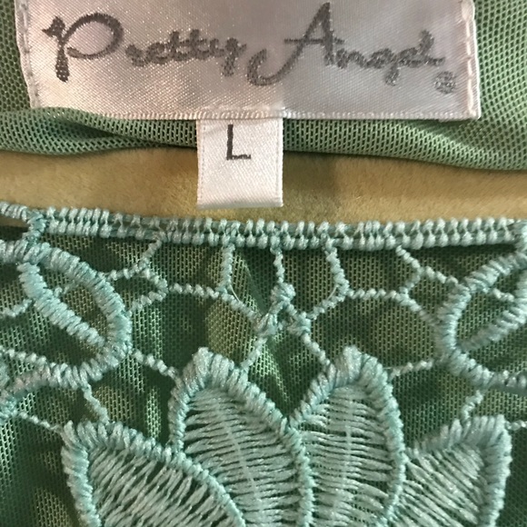 Pretty Angel Tunic Top - Picture 2 of 4